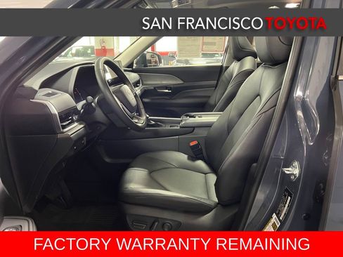 Certified 2025 Toyota Grand Highlander FWD image 11