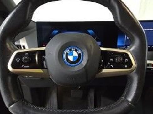 Used 2024 BMW iX xDrive50 w/ Sport Package AWD/4WD image 2