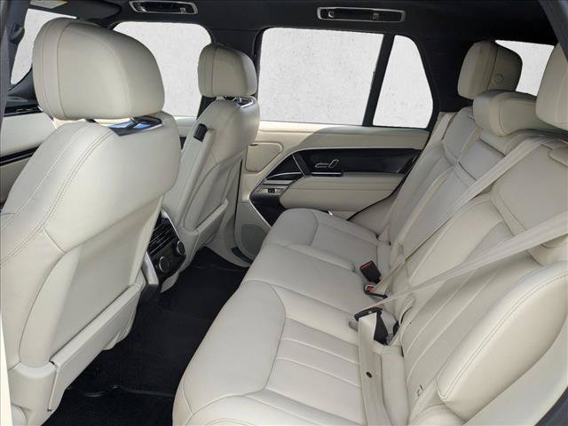Used 2023 Land Rover Range Rover SE AWD/4WD image 18