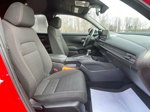 Used 2024 Honda HR-V Sport image 25
