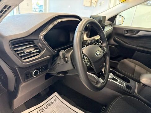 Used 2023 Ford Escape Active w/ Tech Pack #1 AWD/4WD image 25