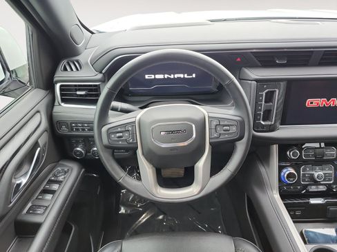 Used 2023 GMC Yukon Denali w/ Max Trailering Package AWD/4WD image 12
