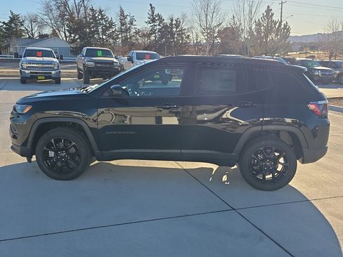 New 2026 Jeep Compass Latitude AWD/4WD image 8