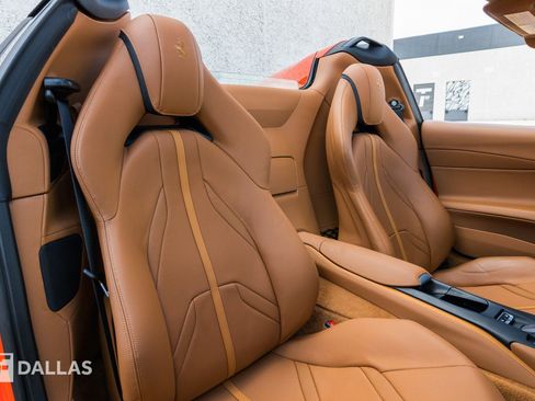 Used 2023 Ferrari 812 GTS Base image 42