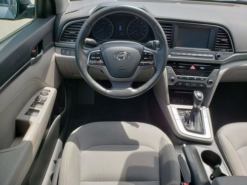 Used 2018 Hyundai Elantra Value Edition FWD image 14