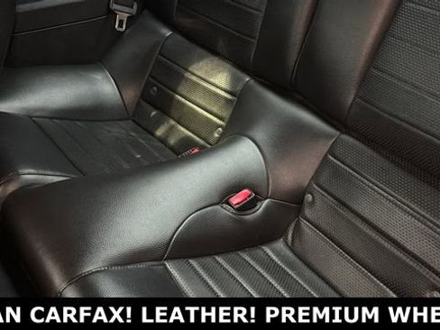 Used 2005 Ford Mustang GT Premium image 23