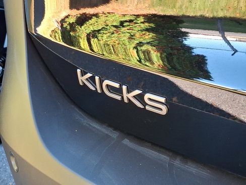 New 2026 Nissan Kicks SR w/ Cold Weather Package image 4