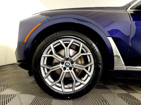 Certified 2024 BMW X7 xDrive40i w/ Premium Package AWD/4WD image 8