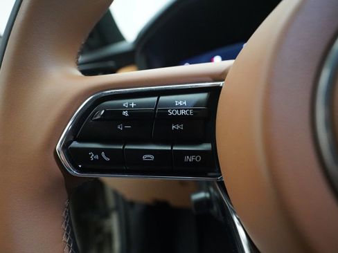 Certified 2025 MAZDA CX-70 3.3 Turbo S w/ Premium Plus AWD/4WD image 18