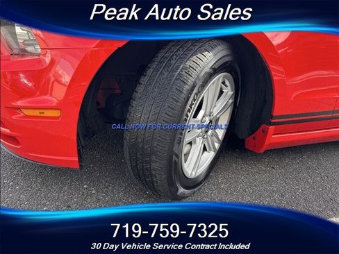 Used 2014 Ford Mustang Convertible RWD image 17