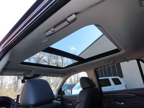 New 2026 Honda Pilot Touring image 18