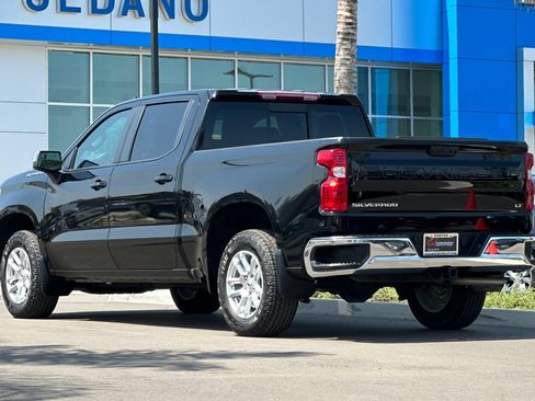 Used 2024 Chevrolet Silverado 1500 LT w/ Convenience Package II RWD image 6