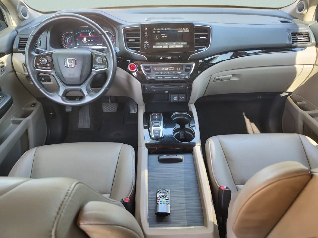 Used 2020 Honda Pilot Touring image 9