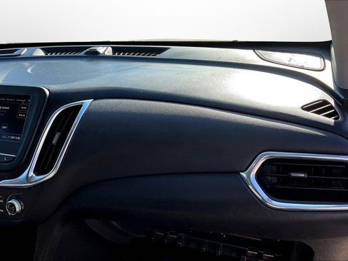 Used 2020 Chevrolet Equinox LT image 21