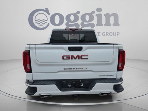 Used 2022 GMC Sierra 1500 Denali w/ Denali Reserve Package AWD/4WD image 4