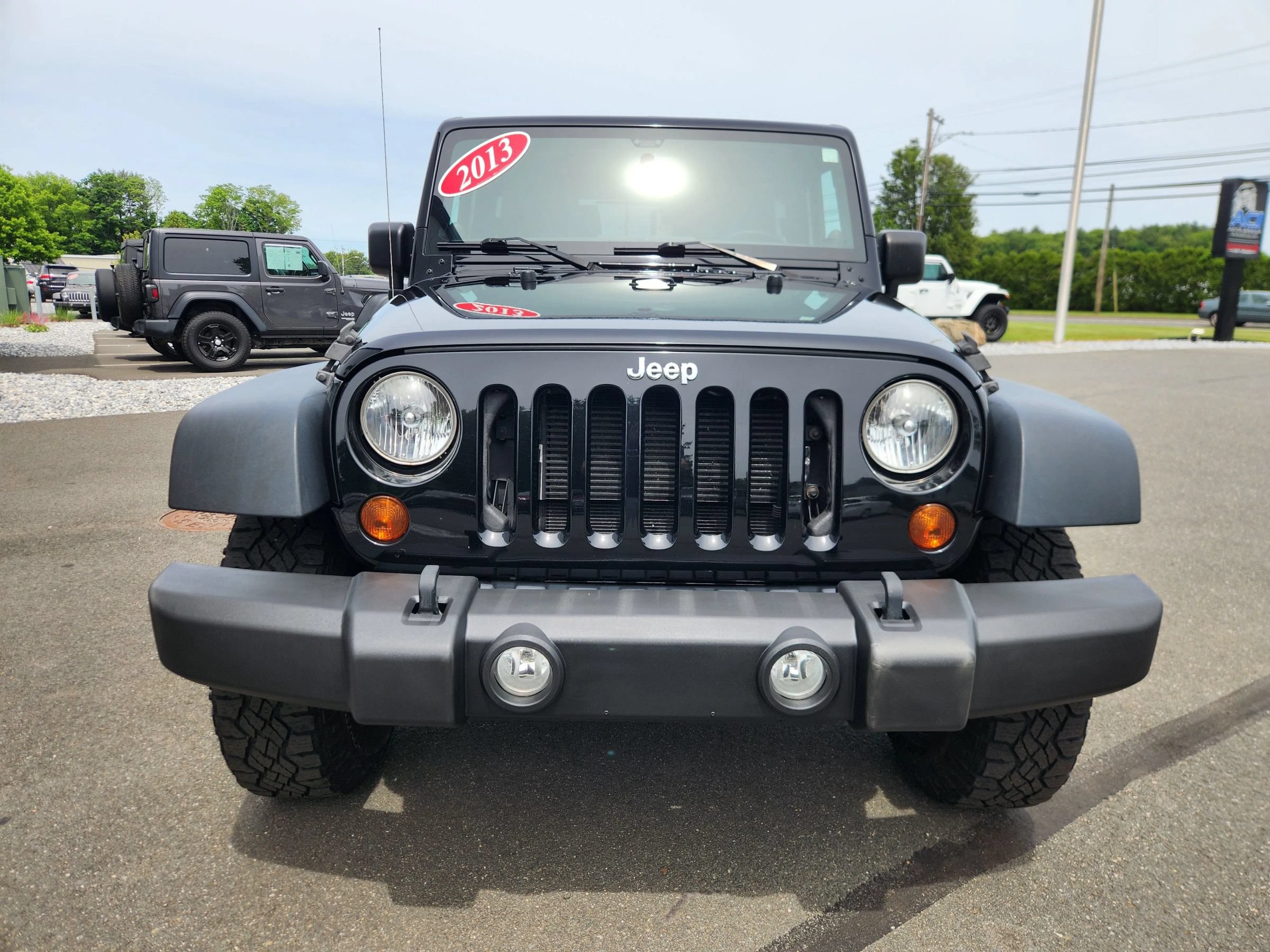 Used 2013 Jeep Wrangler Rubicon w/ Dual Top Group AWD/4WD image 28
