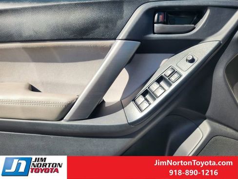 Used 2016 Subaru Forester 2.5i Premium w/ All-Weather Package image 25