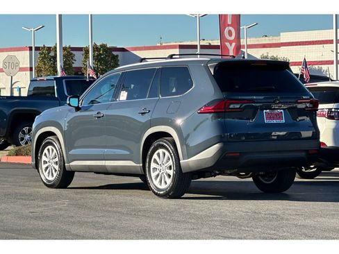 New 2026 Toyota Grand Highlander XLE image 6