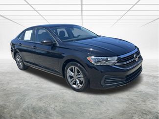 Used 2024 Volkswagen Jetta SE FWD video 2