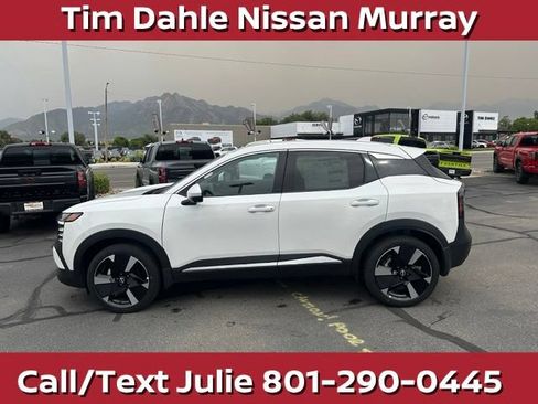 Used 2025 Nissan Kicks SR AWD/4WD image 7
