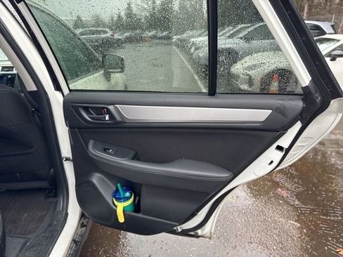 Used 2015 Subaru Outback 2.5i Premium image 15