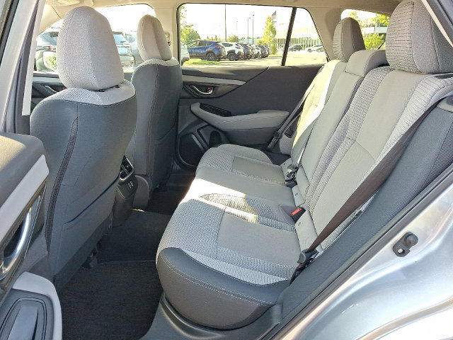 Used 2023 Subaru Outback Premium AWD/4WD image 11