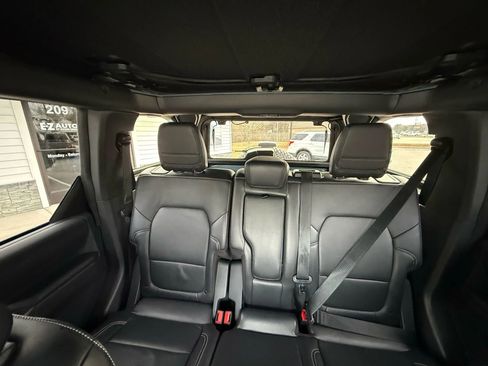 Used 2021 Ford Bronco First Edition AWD/4WD image 19