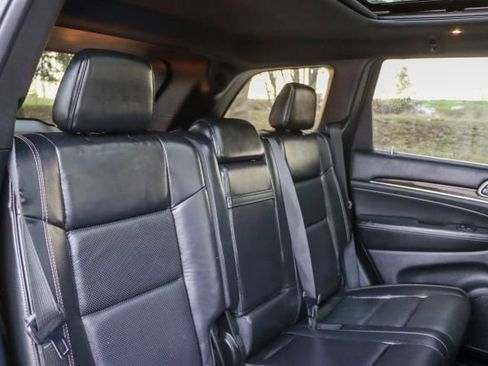 Used 2017 Jeep Grand Cherokee Overland image 19