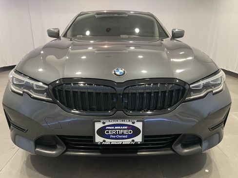 Used 2019 BMW 330i xDrive Sedan w/ Convenience Package AWD/4WD image 2