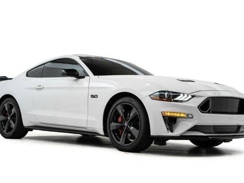 Used 2021 Ford Mustang GT Premium w/ Black Accent Package RWD image 6