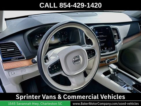Used 2022 Volvo XC90 T6 Momentum w/ Advanced Package AWD/4WD image 3