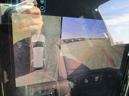 New 2026 GMC Yukon Denali w/ Denali Reserve Package image 18