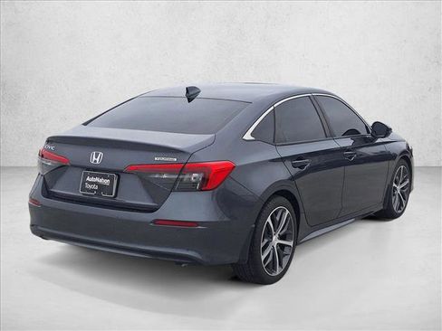 Used 2022 Honda Civic Touring image 5