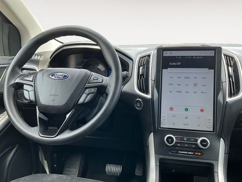 Used 2022 Ford Edge SE w/ Black Appearance Package AWD/4WD image 10