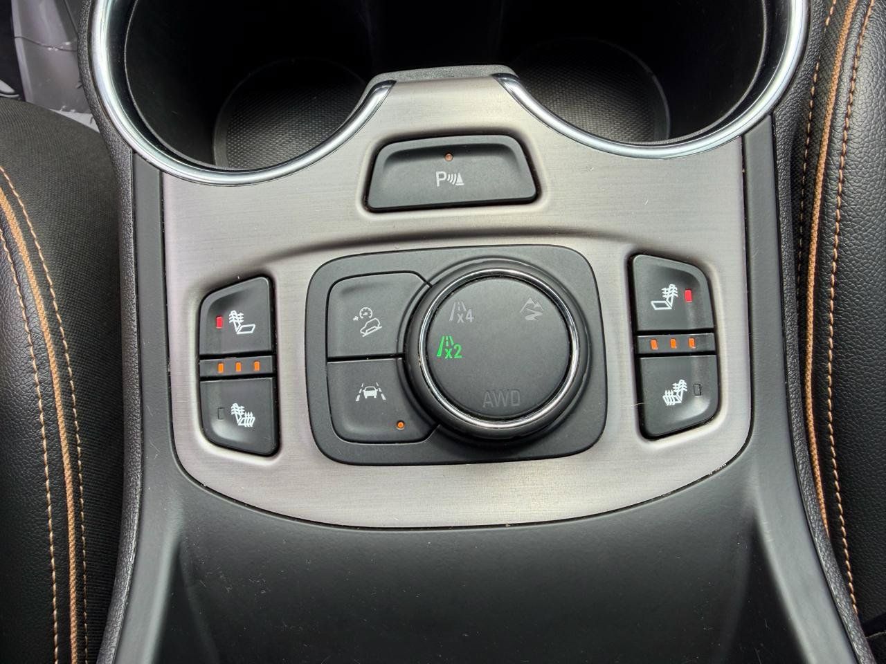 Used 2024 GMC Terrain AT4 w/ Infotainment Package II AWD/4WD image 31