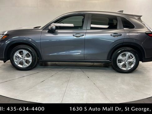 Used 2023 Honda HR-V LX image 2