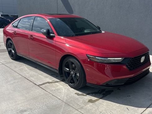 Used 2024 Honda Accord Sport image 3