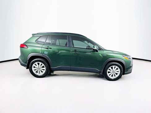 Used 2024 Toyota Corolla Cross LE image 11