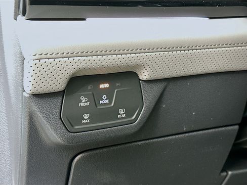 New 2026 Volkswagen Atlas Peak Edition AWD/4WD image 10
