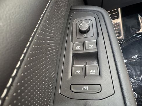 Used 2024 Volkswagen Atlas SEL Premium R-Line image 29