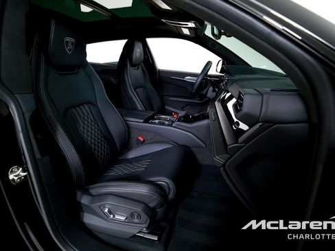 Used 2025 Lamborghini Urus S AWD/4WD image 26