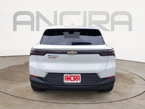 Used 2026 Chevrolet Equinox EV LT FWD image 13