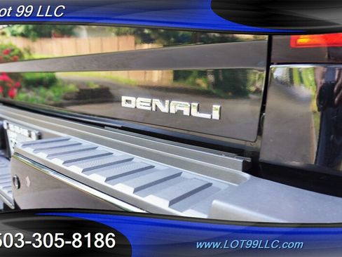 Used 2016 GMC Sierra 2500 Denali w/ Duramax Plus Package AWD/4WD image 36