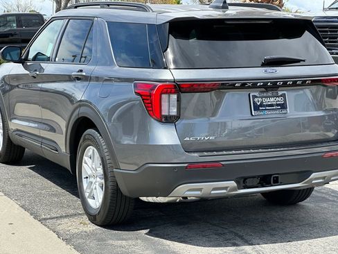 New 2026 Ford Explorer Active w/ Active Comfort Package RWD image 5