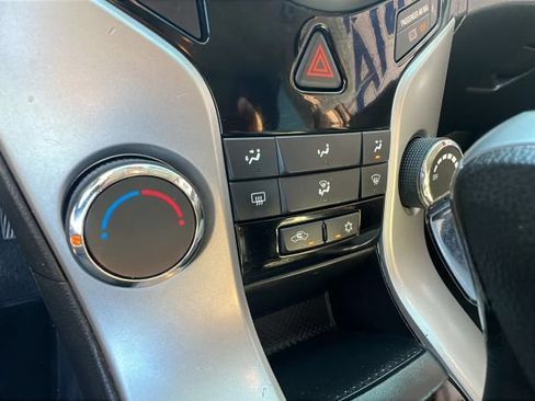 Used 2016 Chevrolet Cruze LS FWD image 21