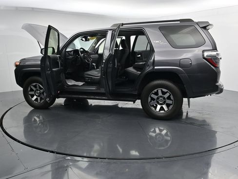 Used 2022 Toyota 4Runner TRD Off-Road Premium AWD/4WD image 42