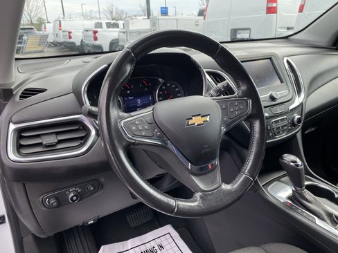 Used 2020 Chevrolet Equinox LT image 16