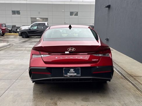 New 2026 Hyundai Elantra Limited image 23