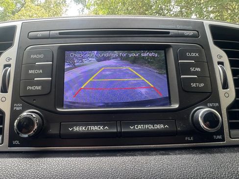 Used 2017 Kia Sportage LX FWD image 17