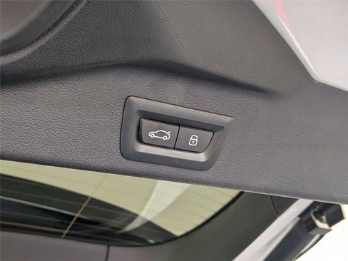 Used 2023 BMW X5 xDrive40i w/ Parking Assistance Package AWD/4WD image 9